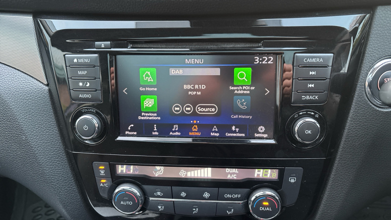 Nissan Qashqai 1.3 DiG-T N-Connecta 5dr Petrol Hatchback